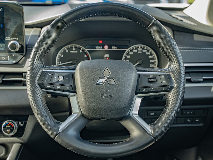 2022 Mitsubishi Outlander 11