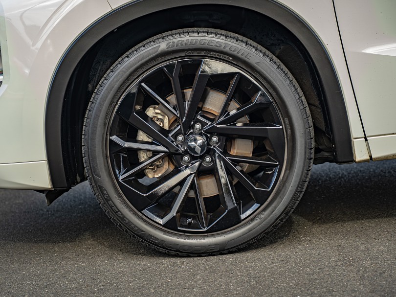 2022 Mitsubishi Outlander 6