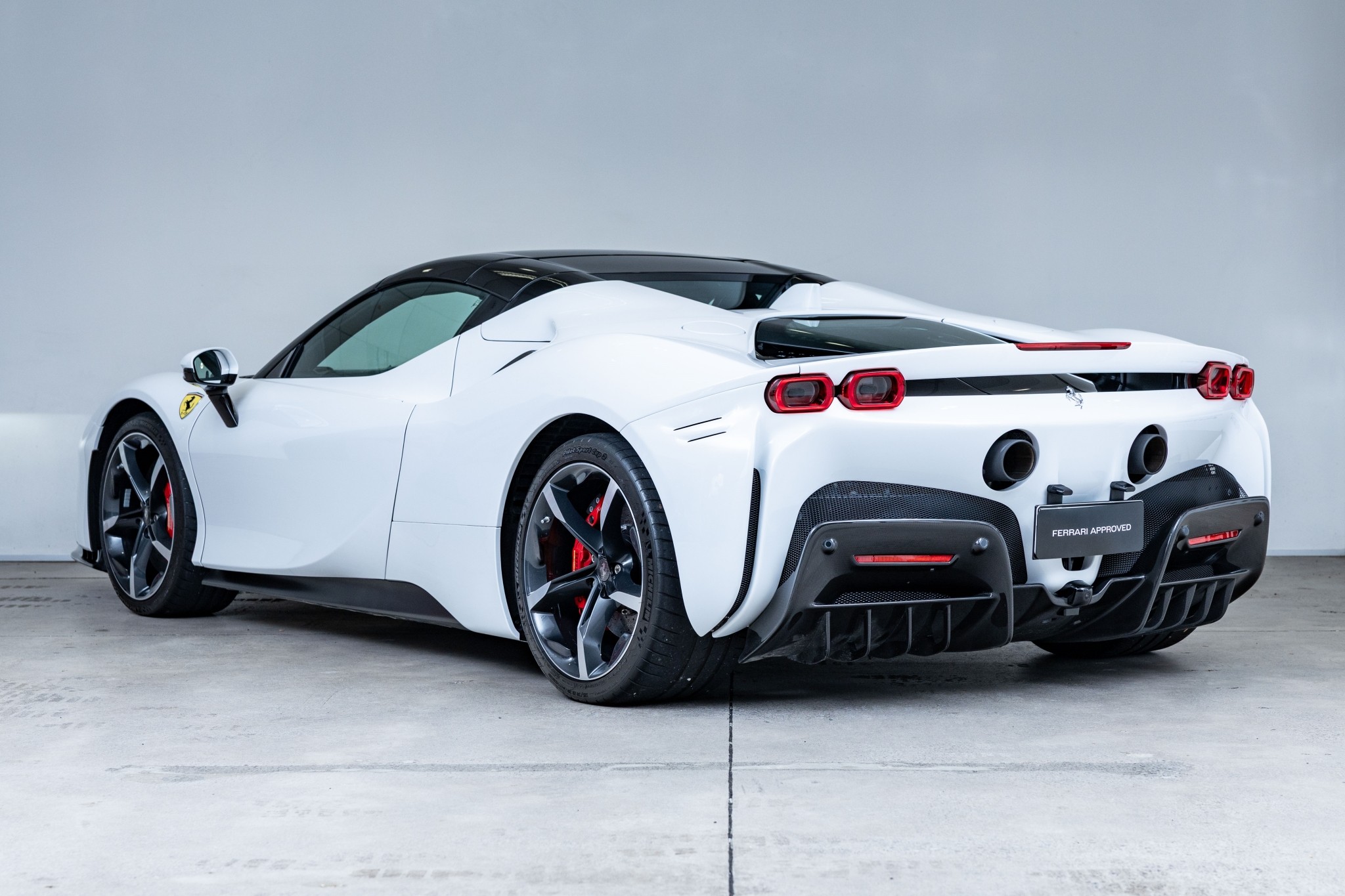 Ferrari SF90 Spider