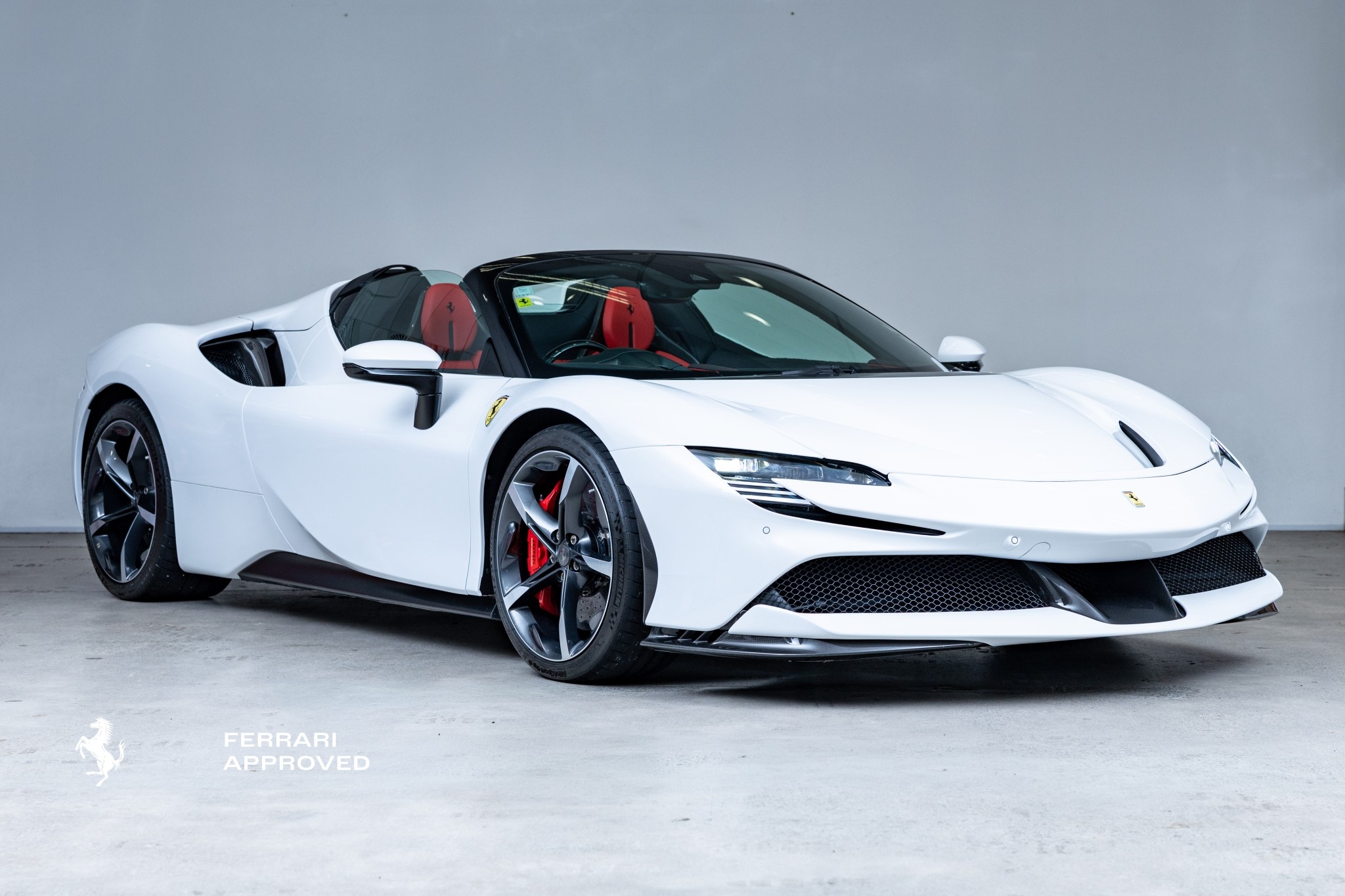 Ferrari SF90 Spider