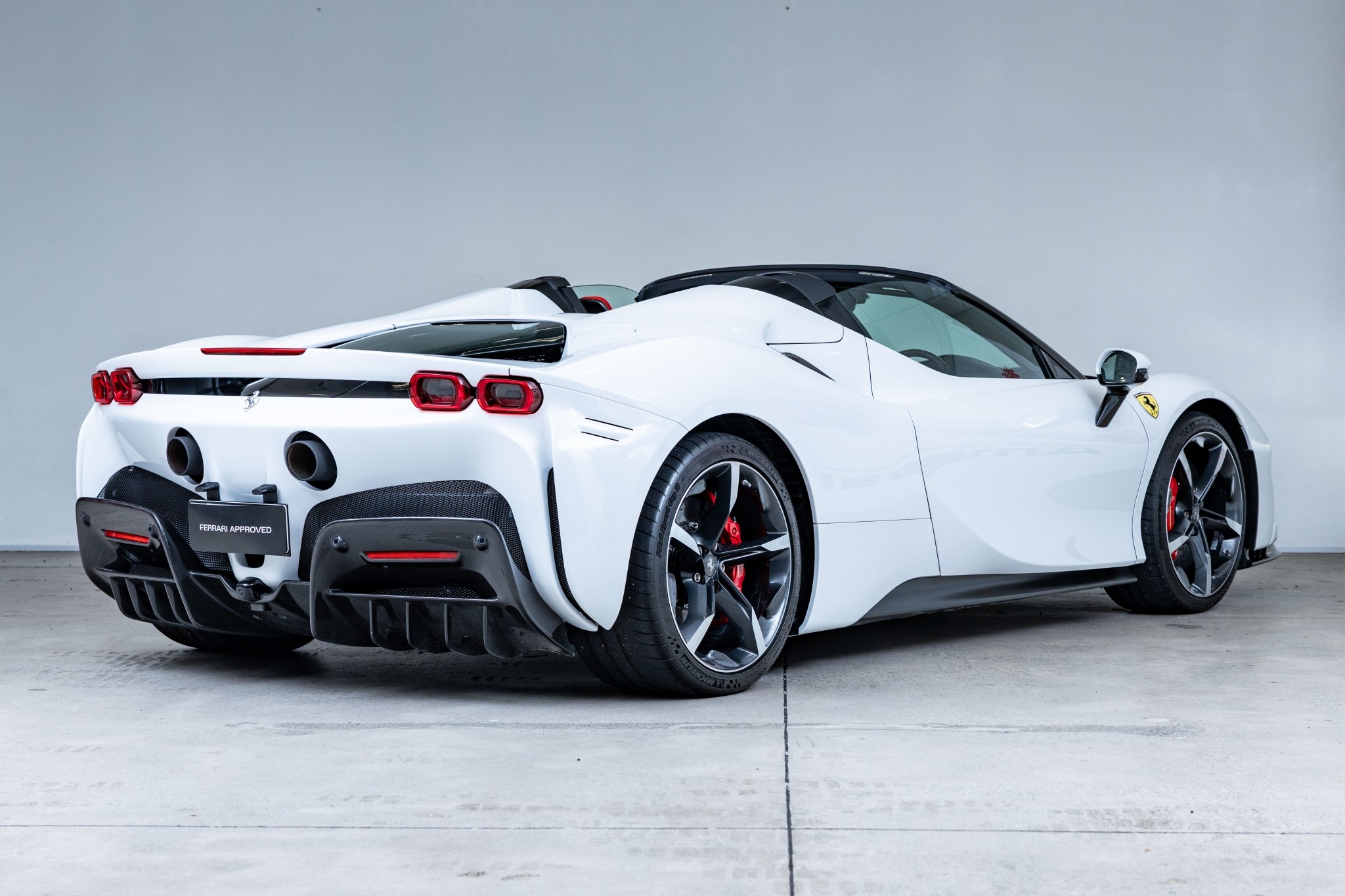 Ferrari SF90 Spider