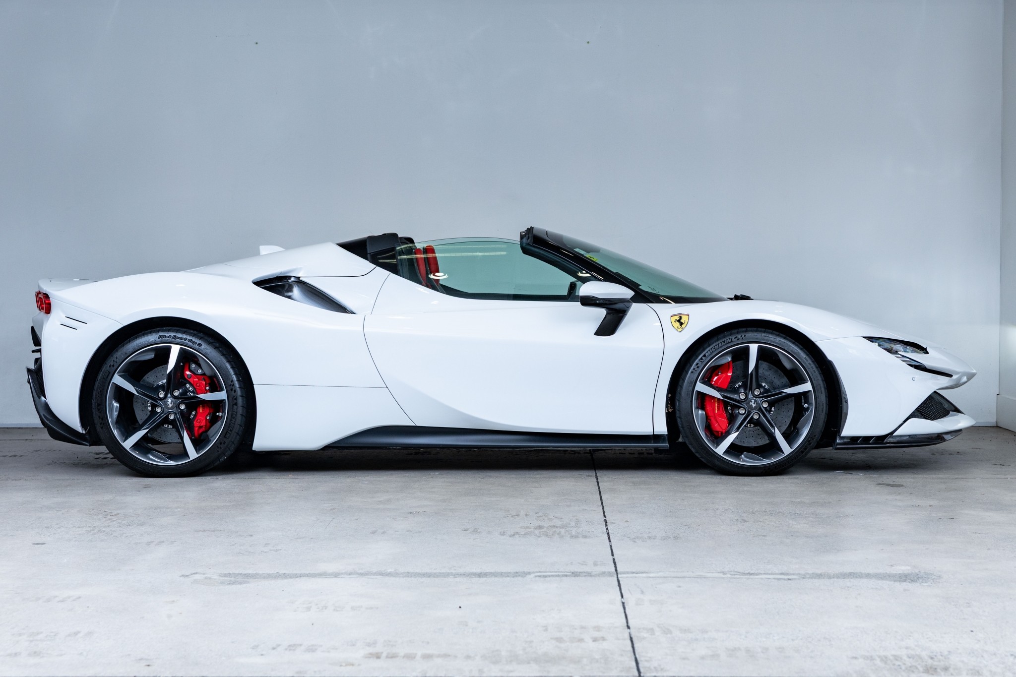 Ferrari SF90 Spider