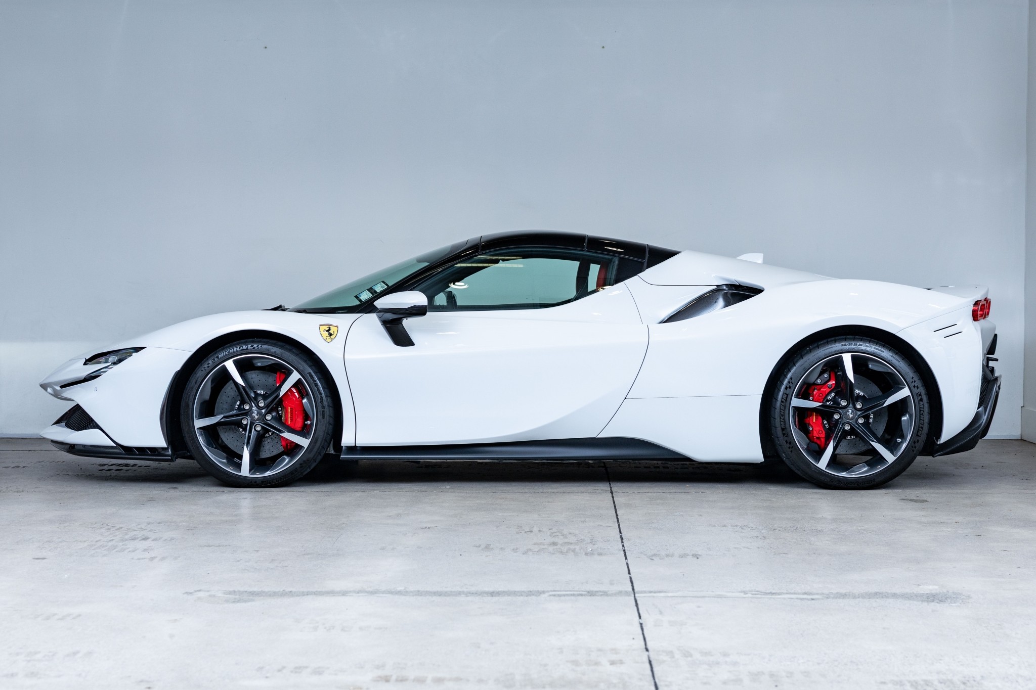 Ferrari SF90 Spider