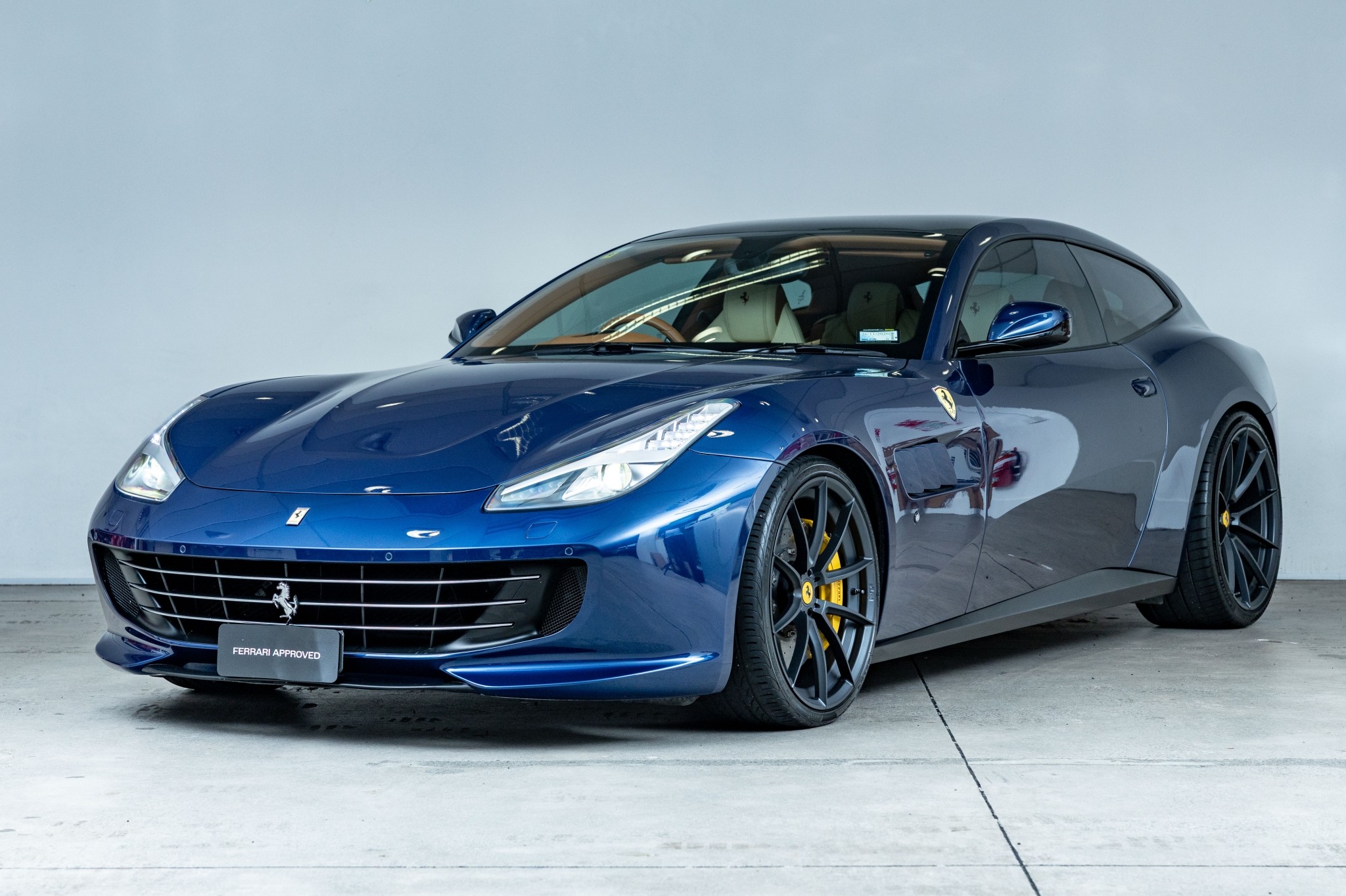 Ferrari GTC4Lusso 