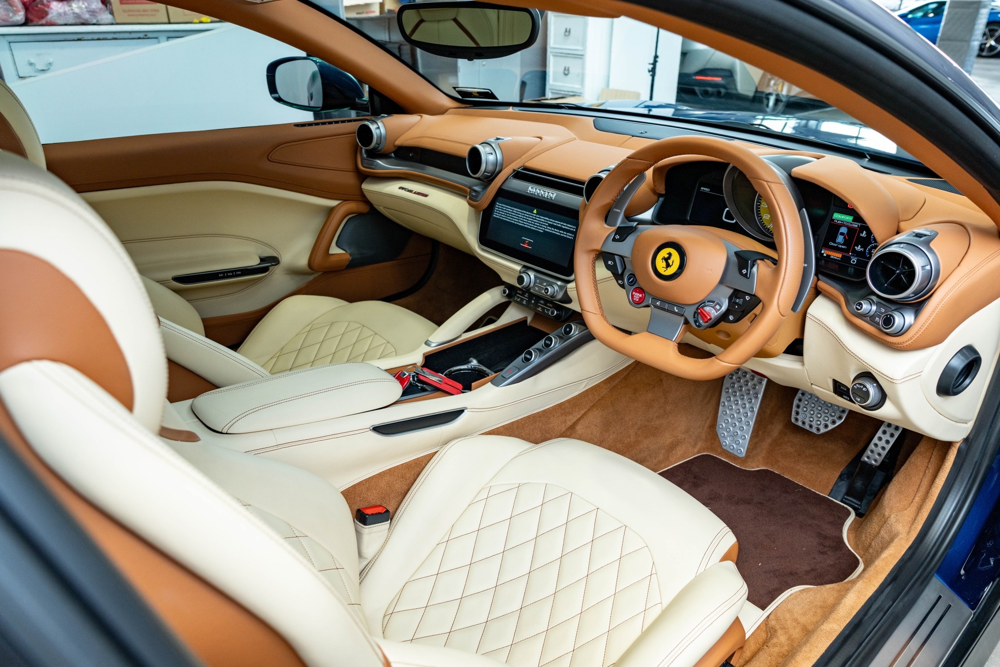 Ferrari GTC4Lusso 