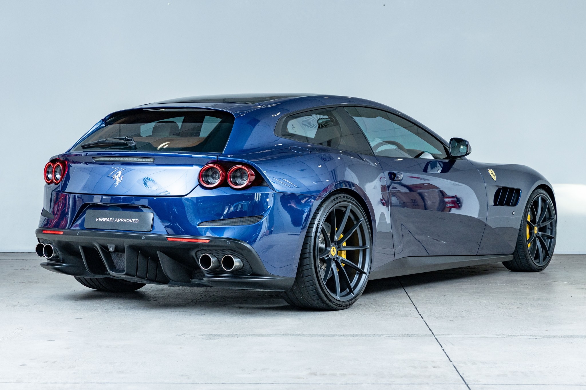 Ferrari GTC4Lusso 