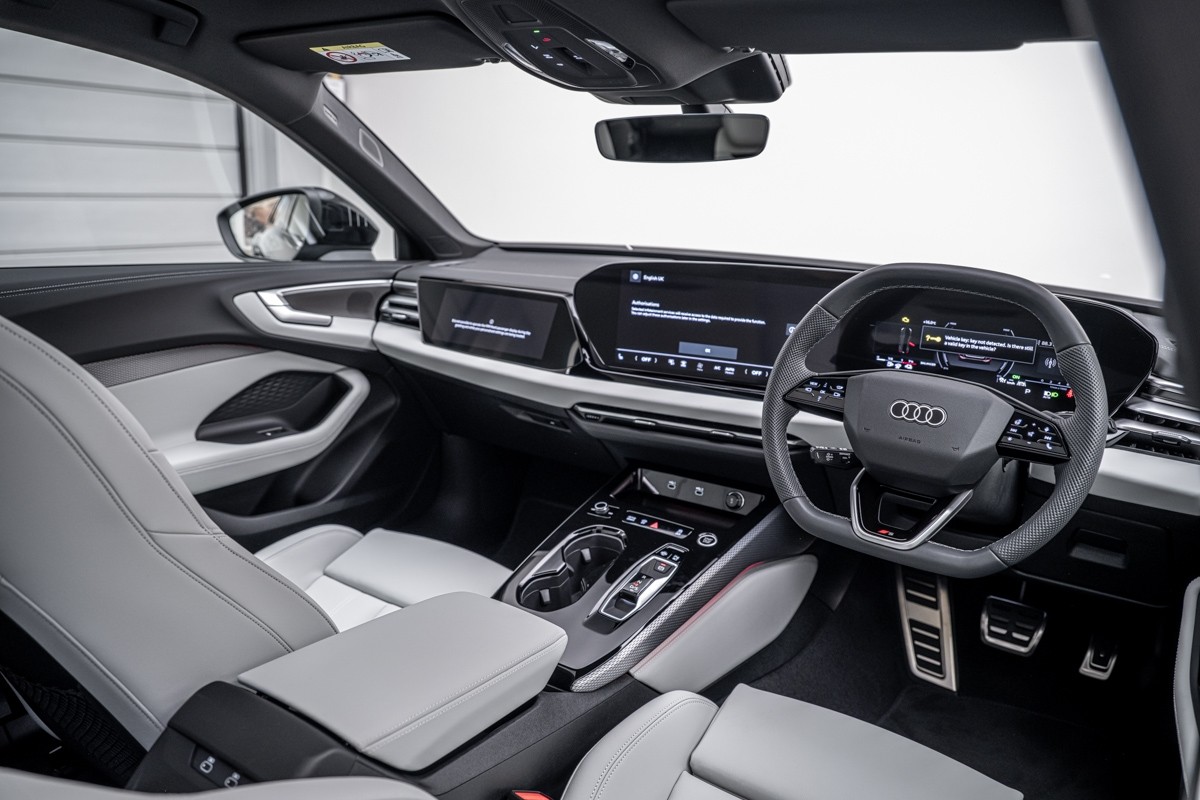 Audi A5 E-HYBRID AVANT S LINE