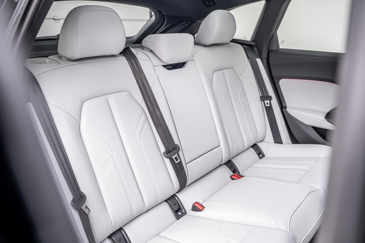 Audi A5 E-HYBRID AVANT S LINE