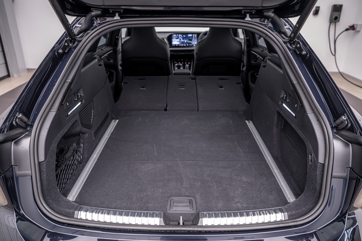 Audi A6 AVANT TFSI 270KW