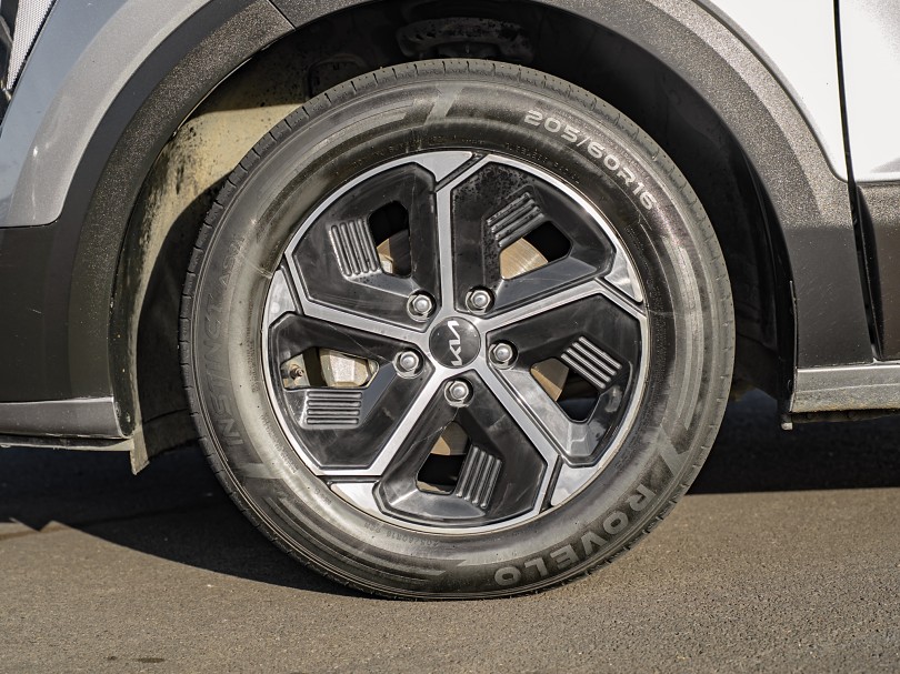 2023 Kia Niro 6