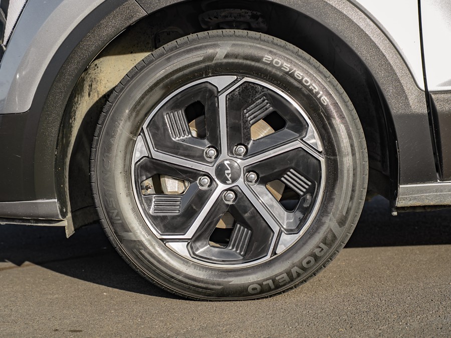 2023 Kia Niro 6