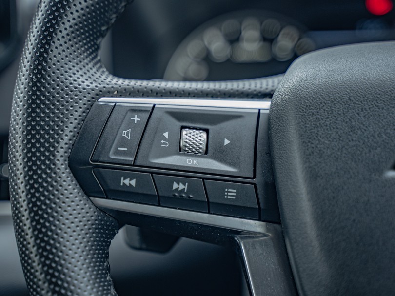 2023 Mitsubishi Outlander 13