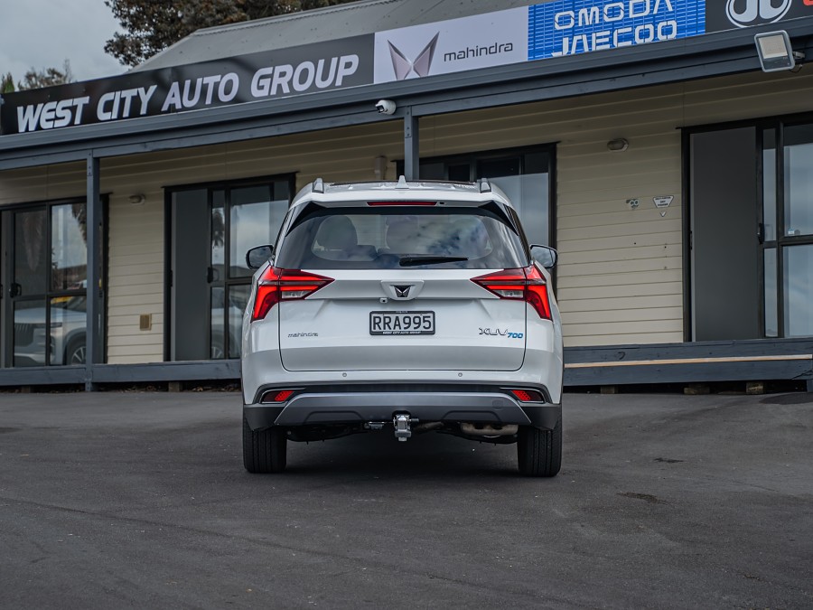 2026 Mahindra XUV700 4