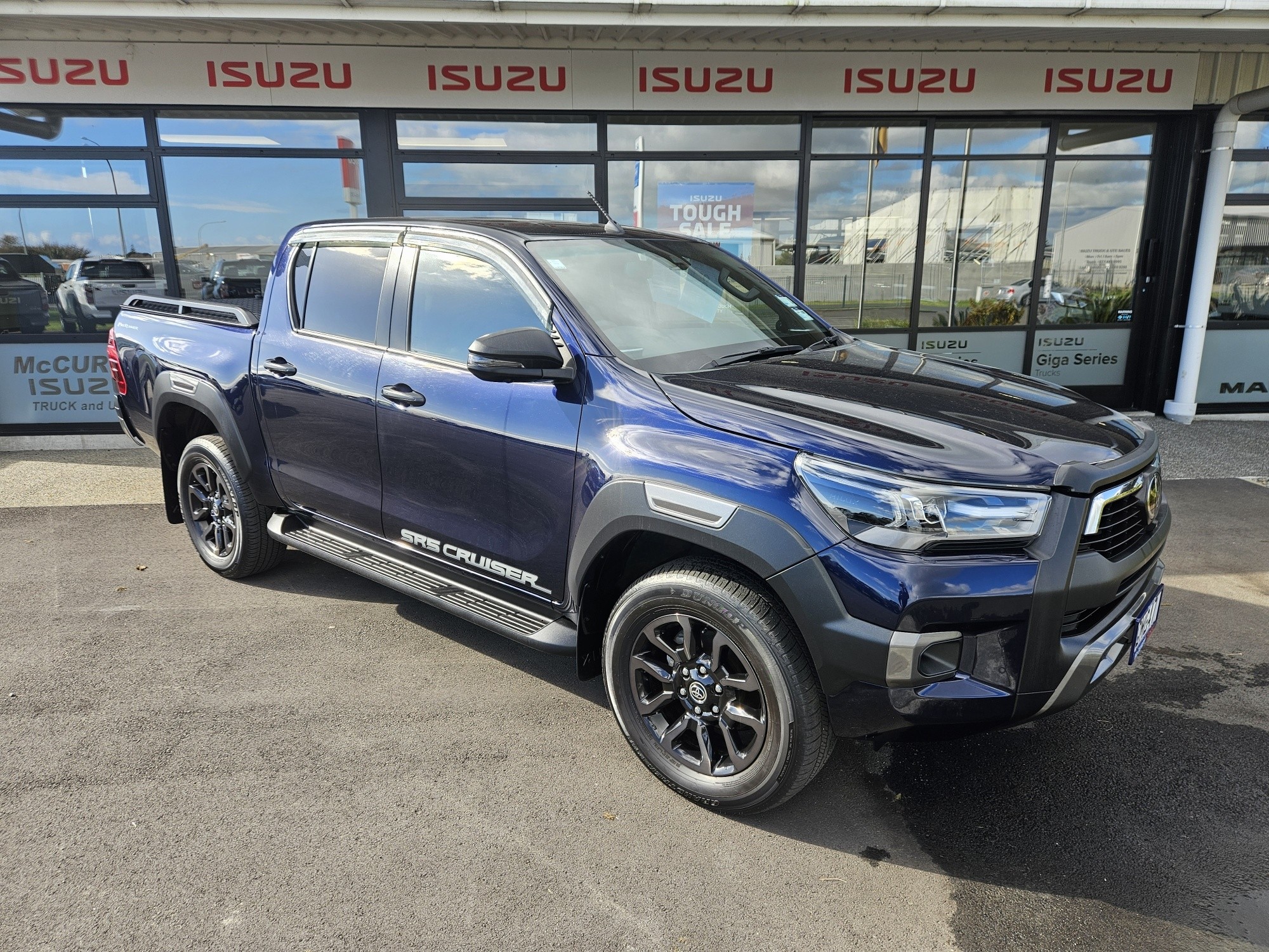 2024 Toyota Hilux SR5 Cruiser 2WD