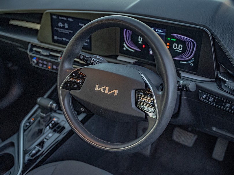 2023 Kia Niro 9