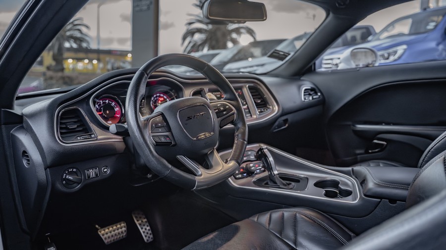 2015 Dodge Challenger 9
