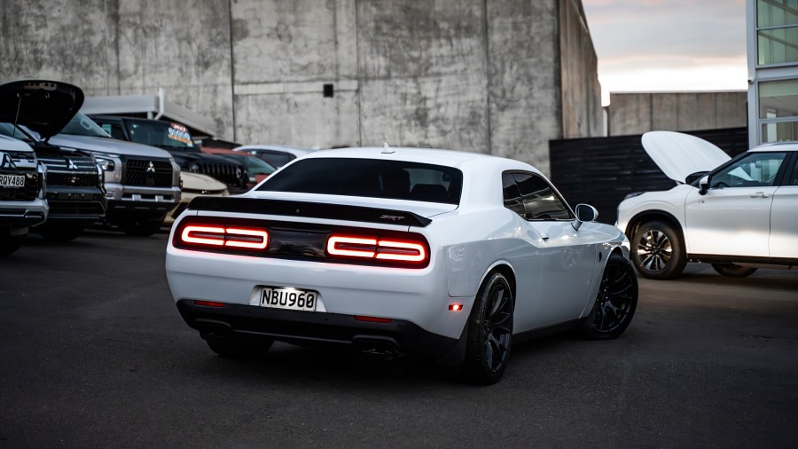 2015 Dodge Challenger 2