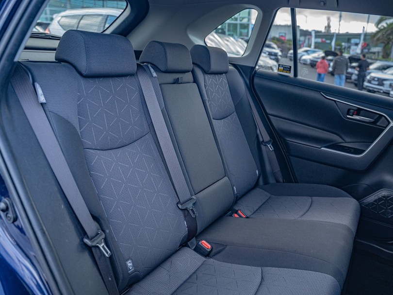 2019 Toyota RAV4 17