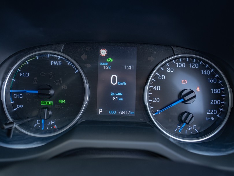 2019 Toyota RAV4 12