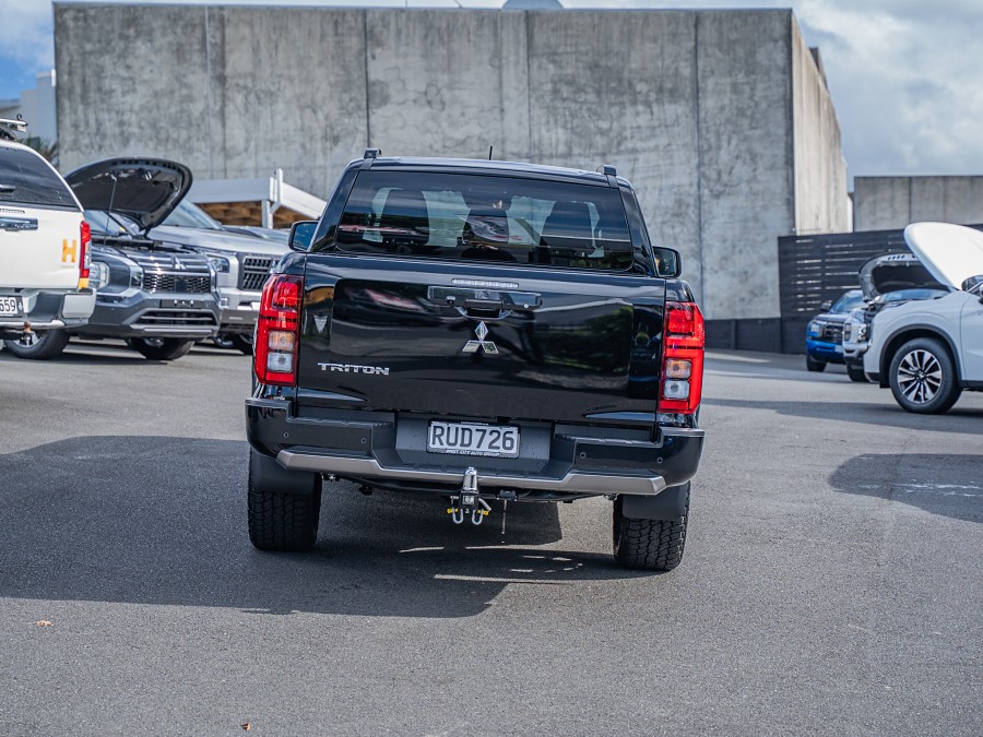 2026 Mitsubishi Triton 4