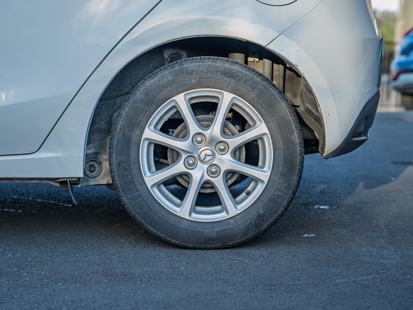 2011 Mazda Demio 7