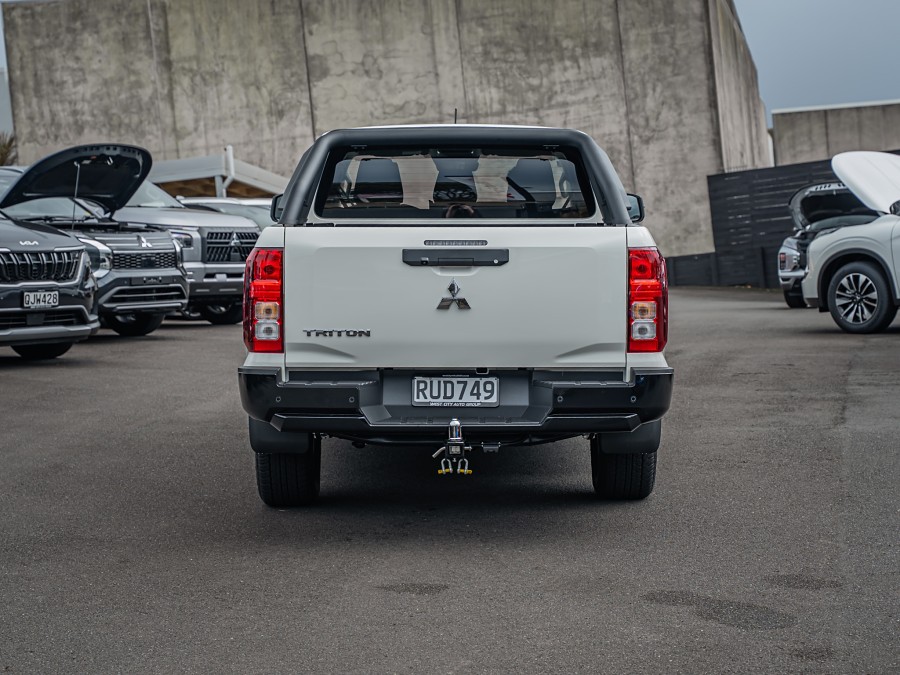 2026 Mitsubishi Triton 4