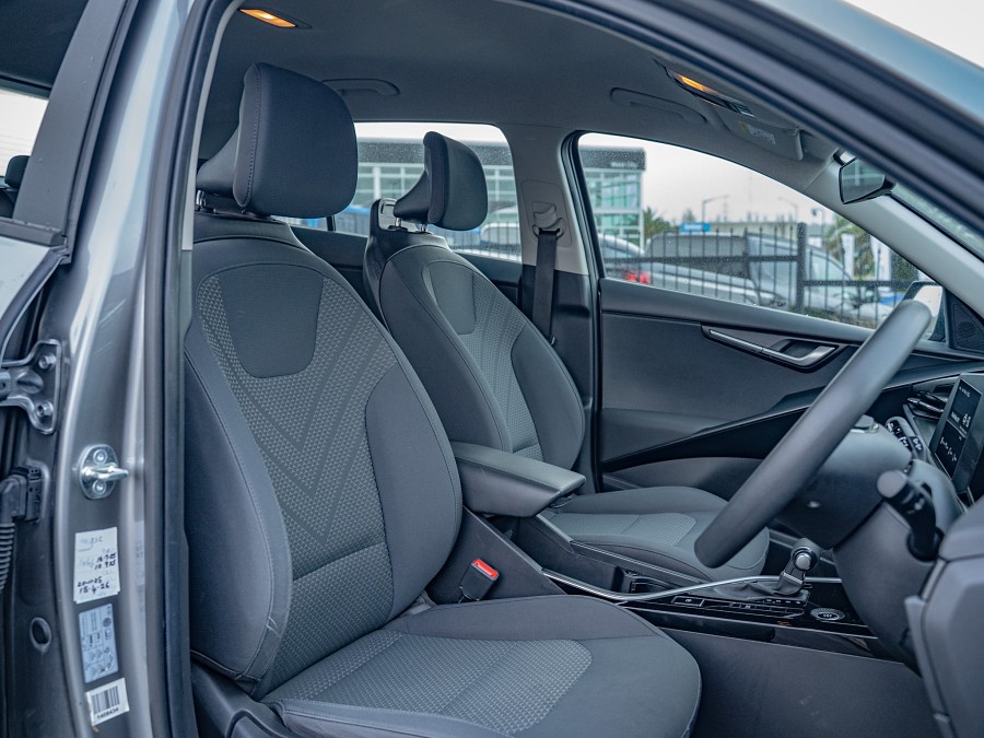 2023 Kia Niro 8