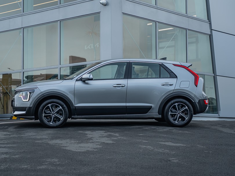 2023 Kia Niro 5