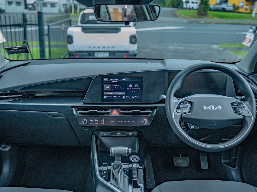 2023 Kia Niro 10
