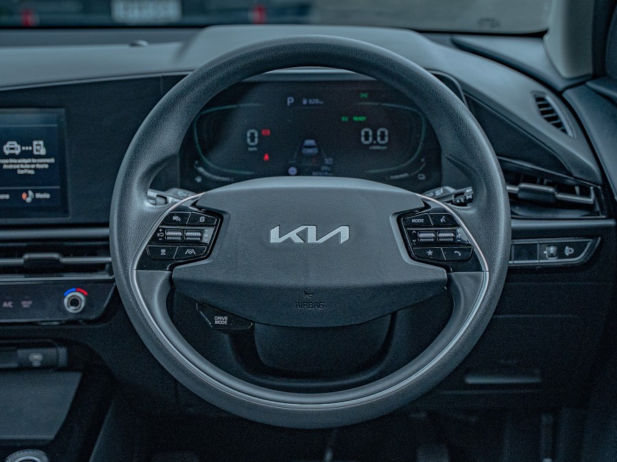 2023 Kia Niro 11