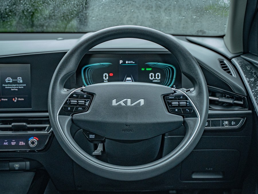 2023 Kia Niro 11