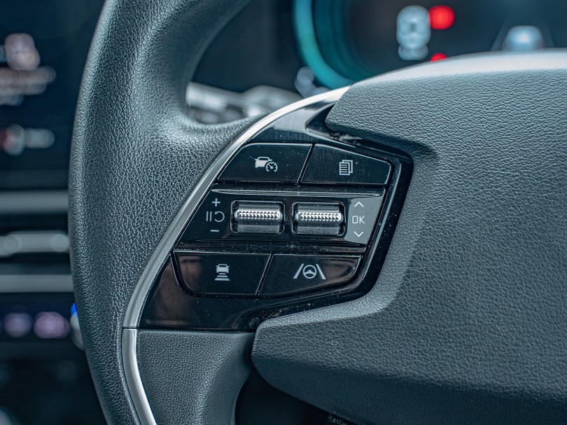 2023 Kia Niro 13
