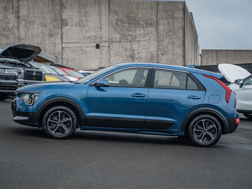 2023 Kia Niro 5