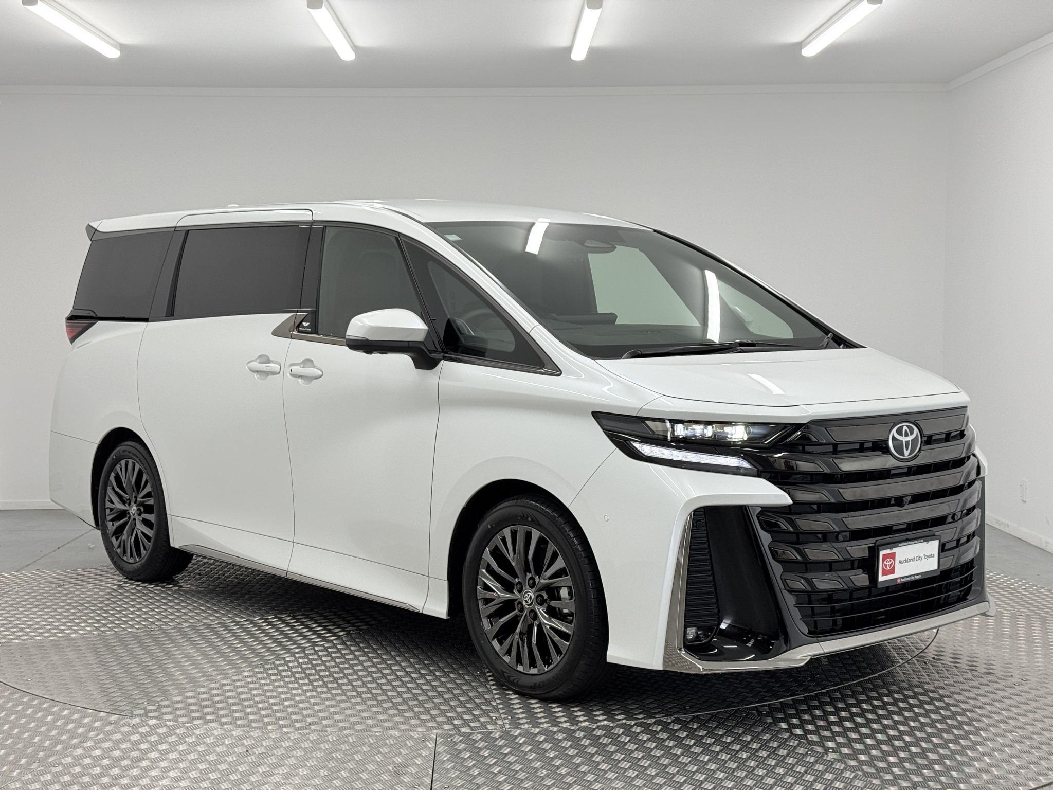2026 Toyota Vellfire