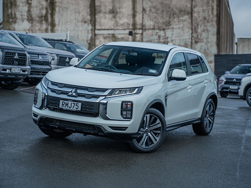 2025 Mitsubishi ASX 1