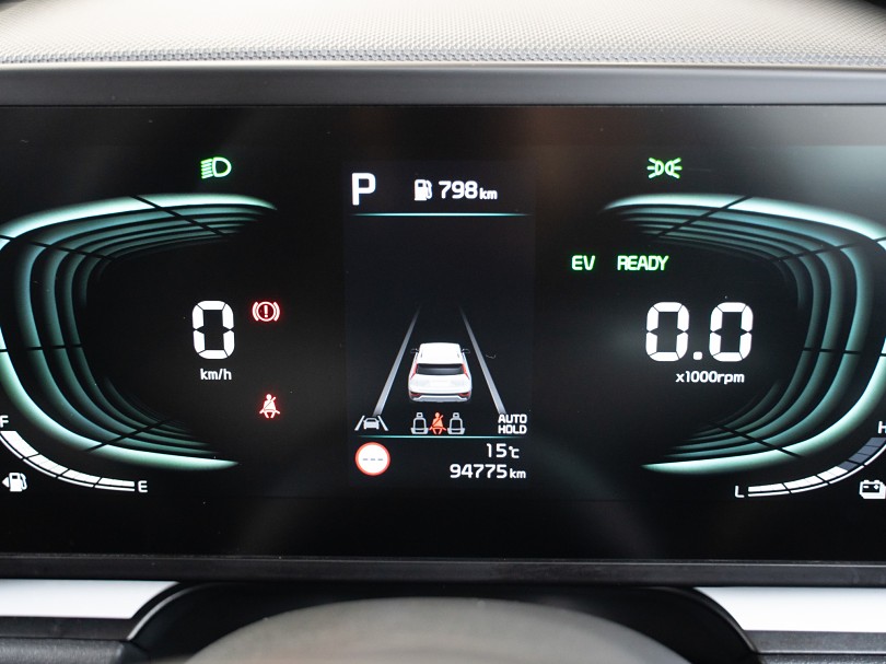 2023 Kia Niro 18