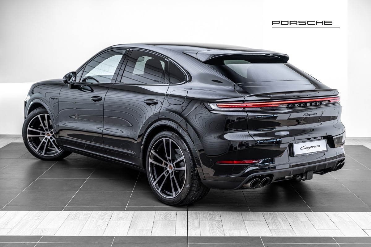 Porsche Cayenne E-HYBRID COUPE BLACK EDITION