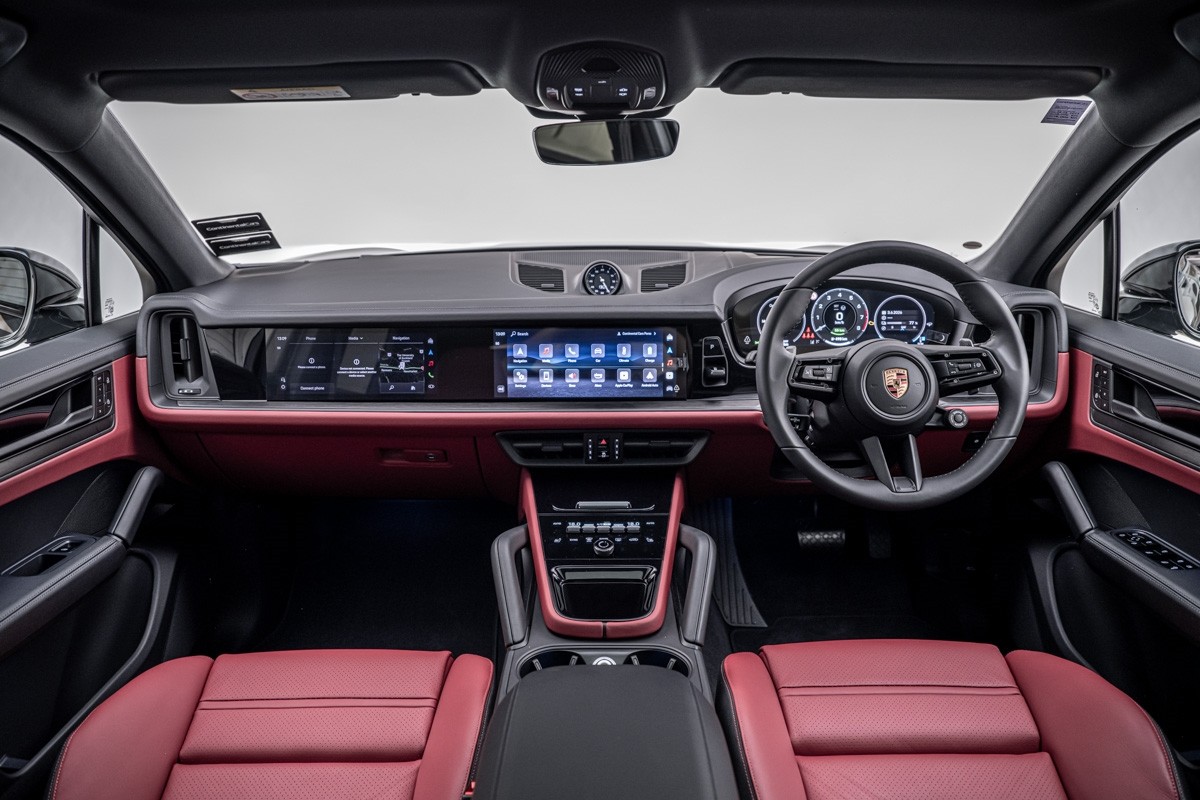 Porsche Cayenne E-HYBRID COUPE BLACK EDITION