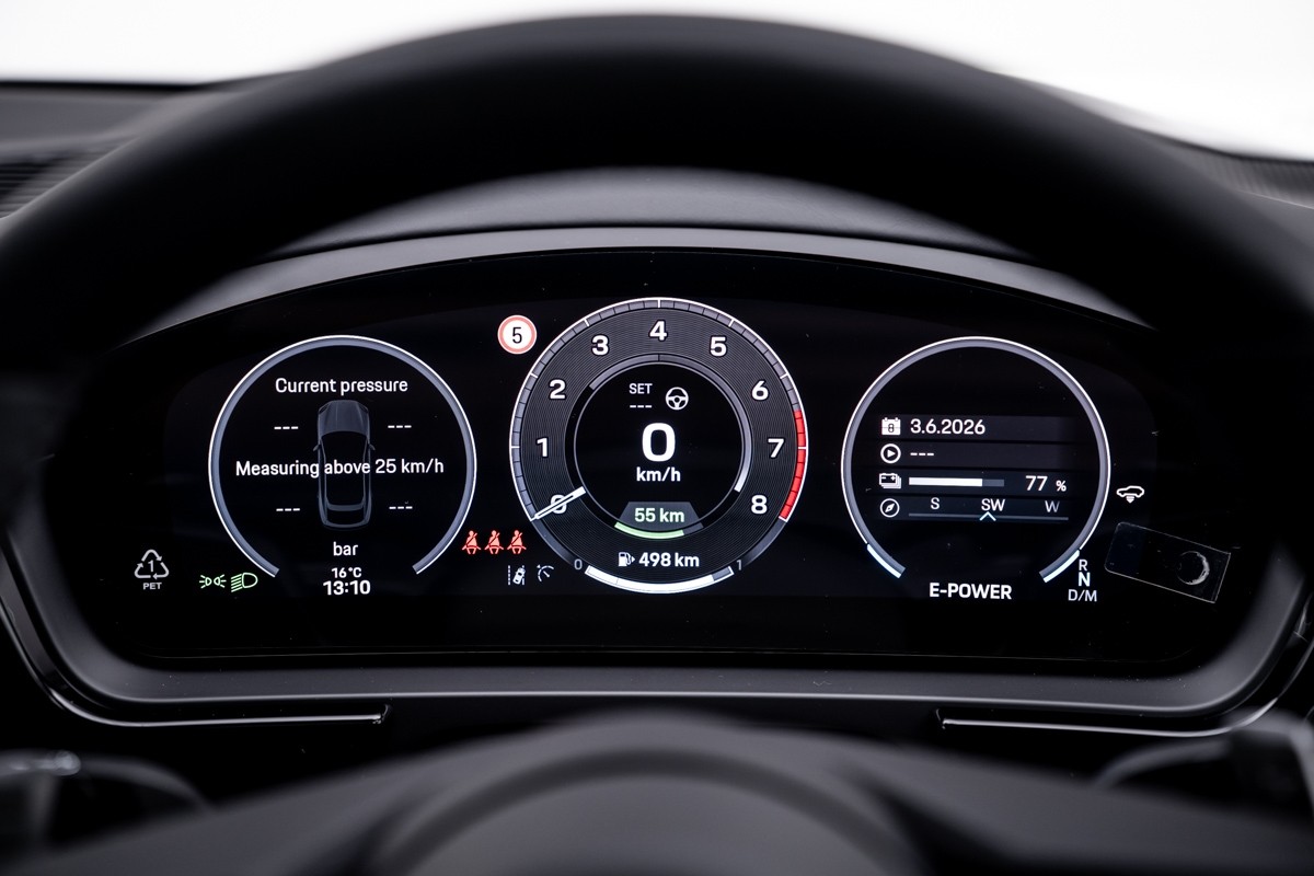 Porsche Cayenne E-HYBRID COUPE BLACK EDITION