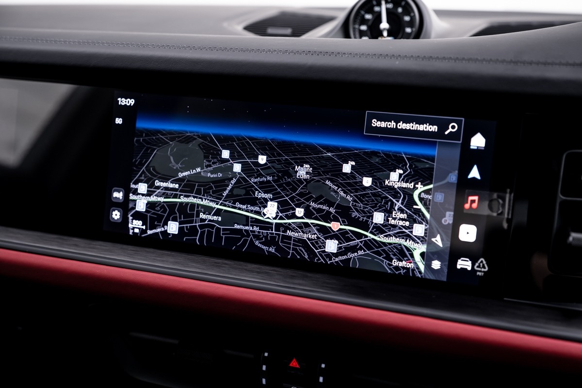 Porsche Cayenne E-HYBRID COUPE BLACK EDITION