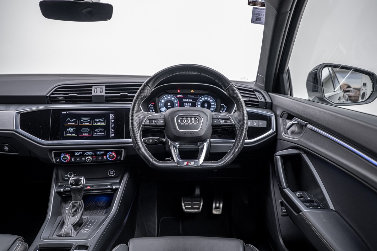 Audi Q3 35 TFSI ADVANCED