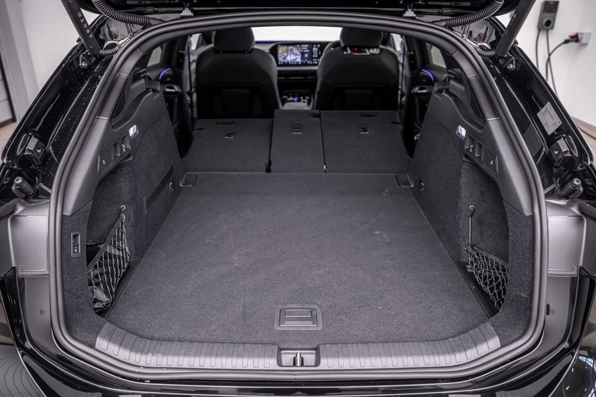 Audi S6 e-tron