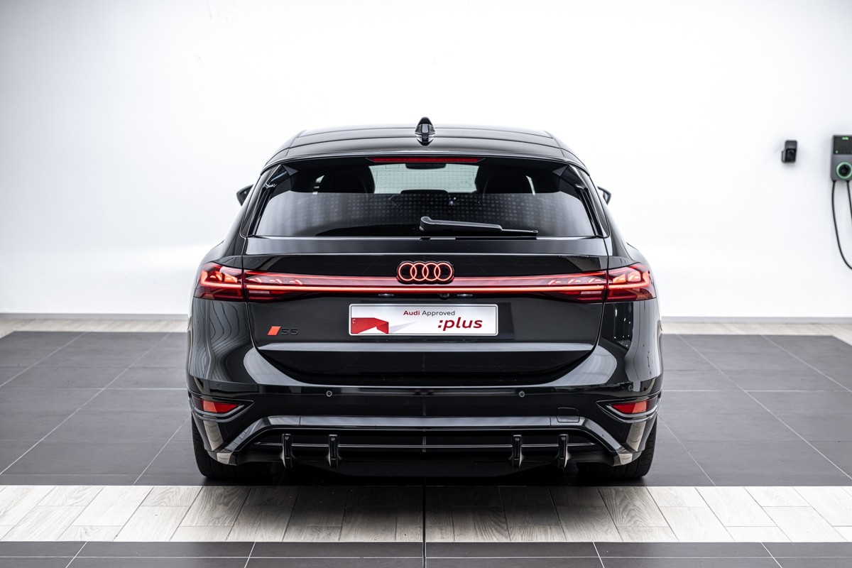 Audi S6 e-tron