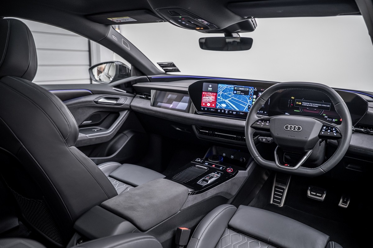 Audi S6 e-tron