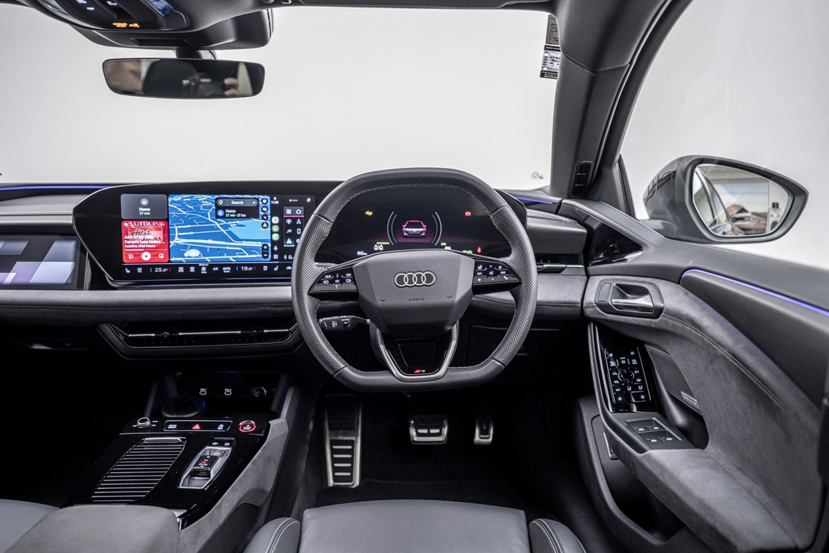 Audi S6 e-tron