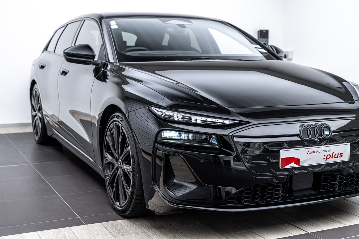 Audi S6 e-tron