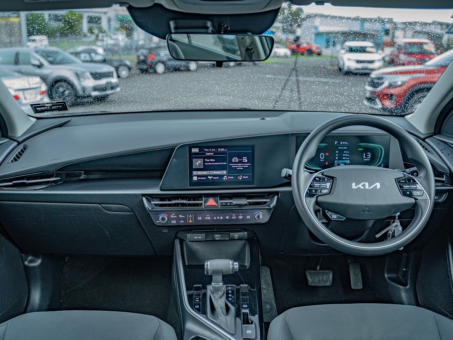 2023 Kia Niro 10