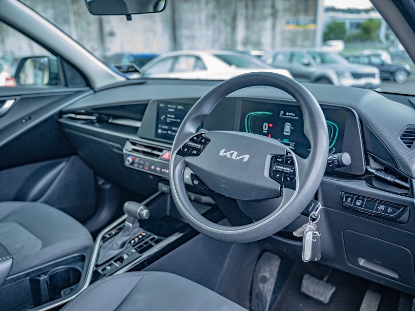 2023 Kia Niro 9
