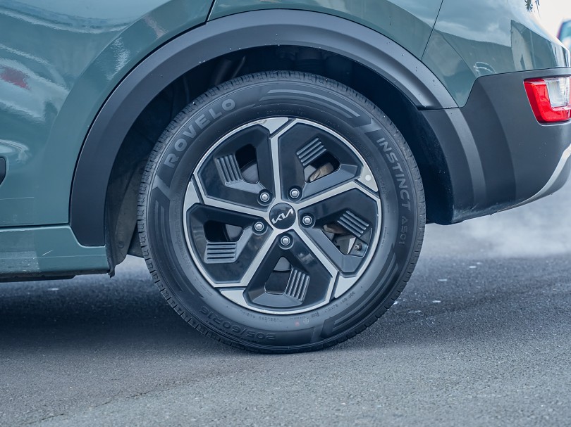 2023 Kia Niro 7