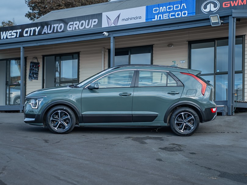 2023 Kia Niro 5